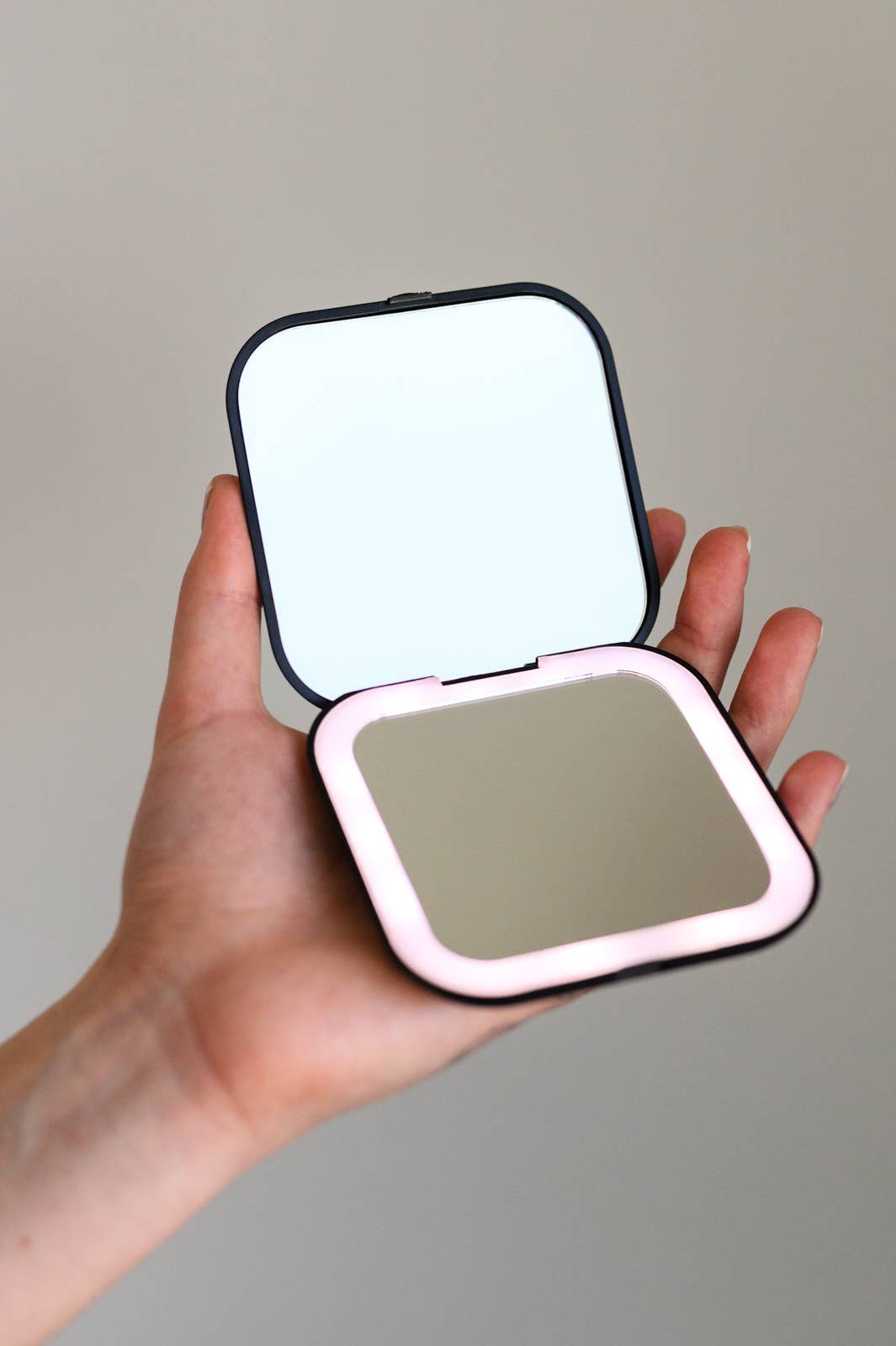 Level Up Extra Large LED Compact Mirror